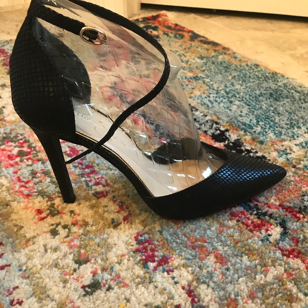 Jessica Simpson snake skin heels